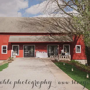exterior barn photo
