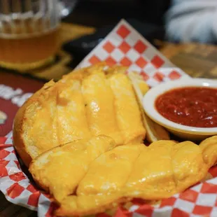 Cheese Bread - IG: @nelson_eats