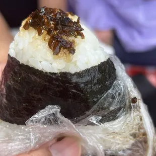 Seaweed musubi