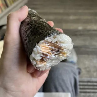 spicy mayo fried chicken musubi roll- 3.28$