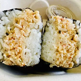 Spicy crab musubi