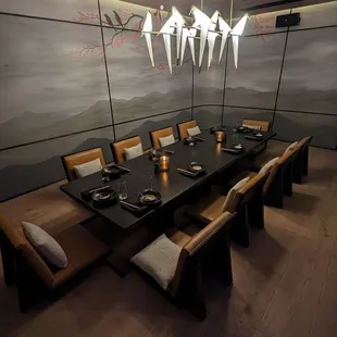 sushi and sashimi, interior