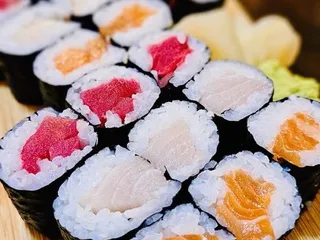 Noshi Sushi