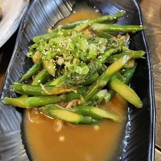 Sauteed Asparagus and Enoki Mushroom