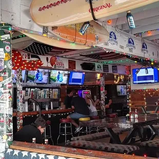 like the vibe and open air atmosphere.