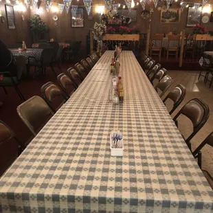 I can hear the oompahpah playing just looking at this