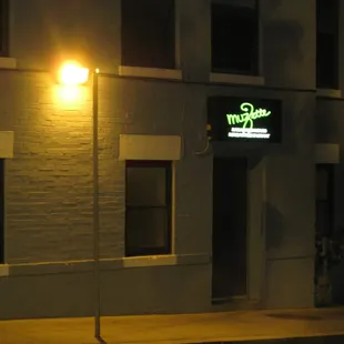 the door along Kalorama Rd