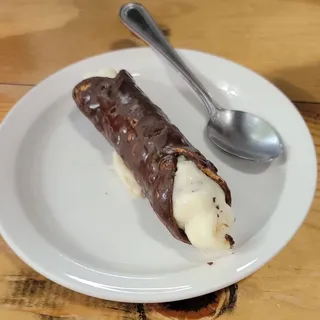Plain Cannoli