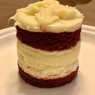Red Velvet Cheesecake Cake