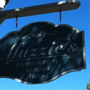 Muzzie's