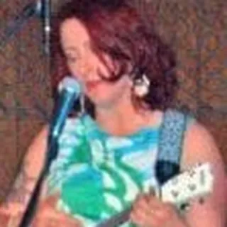 Laura L.