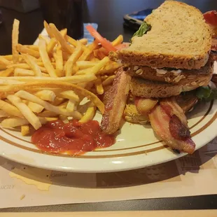 Triple play BLT, Awesome place, food &amp; service was great!!