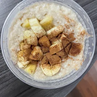 Oatmeal w/ Cinnamon w/ Banana