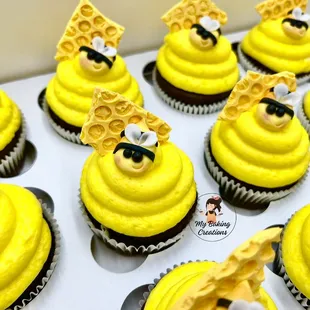 Bee theme cupcakes