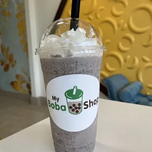 Cookies n Cream ice blend with whipped cream!  So good!