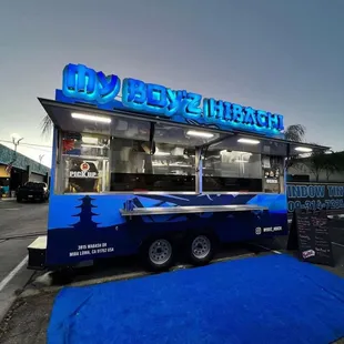 Picture of the food truck