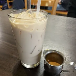 Chai and espresso to become a dirty chai latte