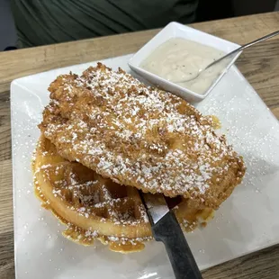 Chicken Chicken n Waffle