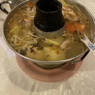 Lau canh chua ca