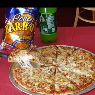 Best Pizza and sandwiches in tri state area (606)836-8165