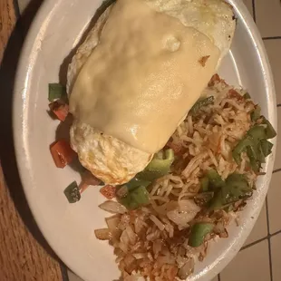 Eggwhite veggie omelette with swiss and the house potatoes