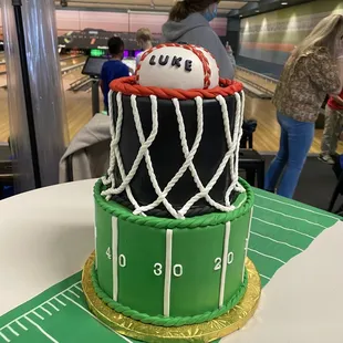 a birthday cake for a sports fan