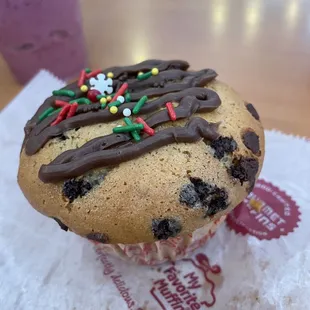 Chocolate chip muffin