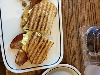 Corner Bakery Cafe