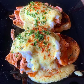 Eggs Benedict Brunch