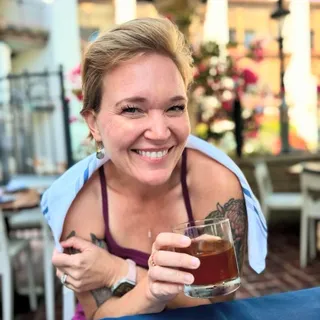 Jen H.