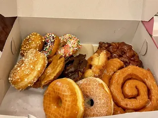 Happy Donuts