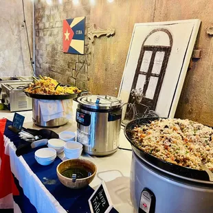 Sunday brunch back on. Lots of cooked entrees such as ropa vieja, plantains n various rice dishes. Tons of desserts and coffee as well.