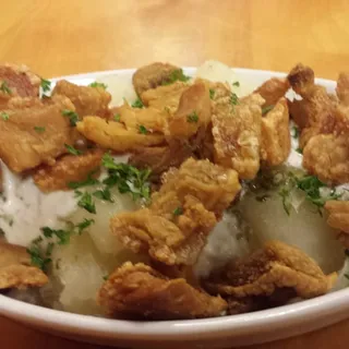 Yuca Con Chicharron