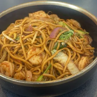 Shrimp Lo Mein