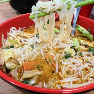 Chicken curry noddle soup