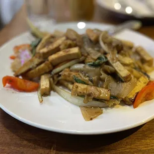 Pad Kee Mao noodles (spicy mint noodles).