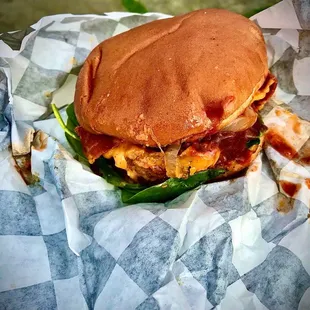 Vegan bacon cheeseburger!! It taste wayyy better than my photo!!