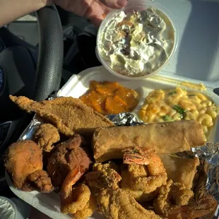 Seafood Platter w/ Mac N Cheese &amp; Candied Yams Banana Pudding