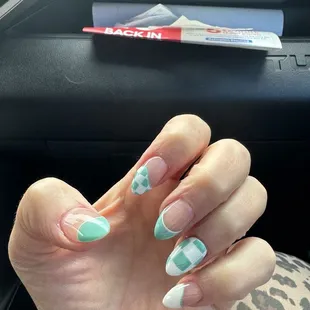 Emey at My Nails never disappoints. She does an amazing job every time. I highly recommend this nail salon.