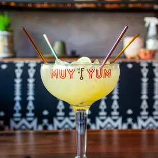 a margarita in a glass