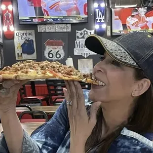 Christine Devine Fox 11 LA News Anchor Famous GIANT 14&quot; NY Slice