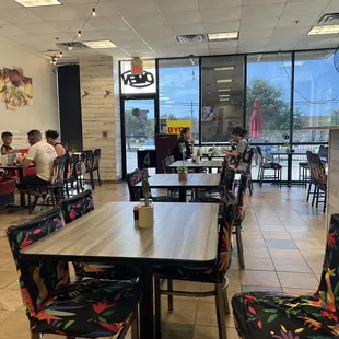 Casual dining