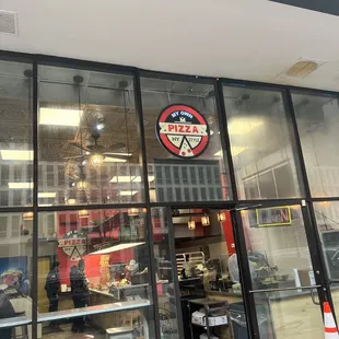 The exterior of this awesome pizza place.