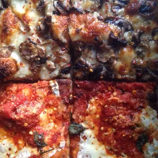 Grandma Nonnina Pizza