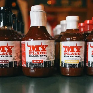 ows bottles of hot sauce