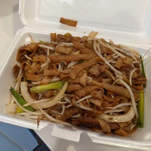 Beef chow ho fun