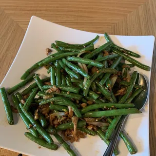 235. Stir-Fried String Beans with Ground Pork