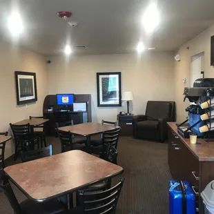 A nice lounge to relax, and the coffee is good.