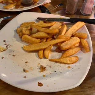 Sooo good!!! Love the real steak fries, too.