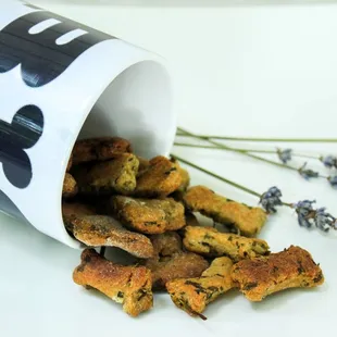 Big Love™ organic dog treats-the secret is the coconut oil!  Made with either whole grain flour or oats and chickpeas.